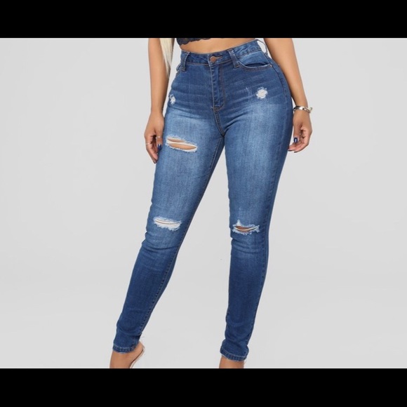 Fashionnova Denim Jeans - Picture 2 of 3